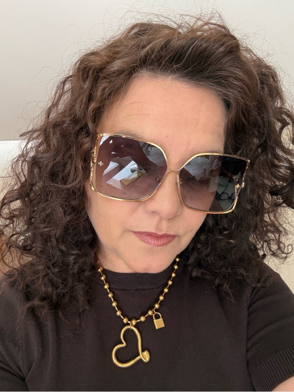 Louis Vuitton Gold Frame Oversized Square Sunglasses with Brown Gradient Lenses - Picture 3 of 7